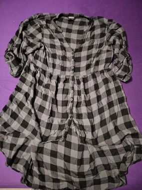 Torrid Black & Gray Plaid Button-Front Peplum Tunic